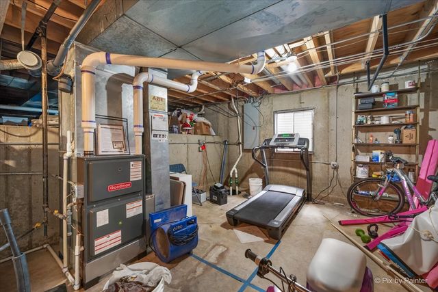 303 Torrington Drive, Bloomingdale, IL 60108