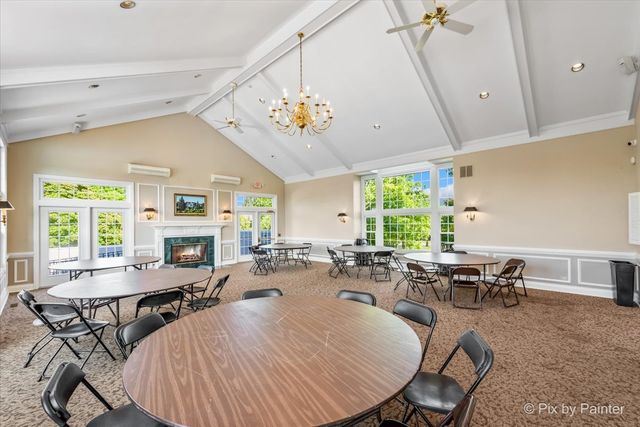303 Torrington Drive, Bloomingdale, IL 60108