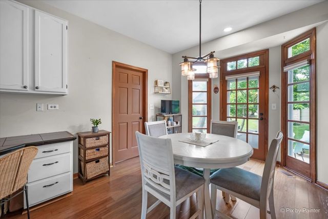 303 Torrington Drive, Bloomingdale, IL 60108