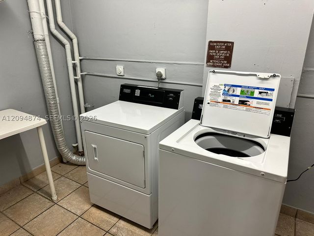 701 Three Islands Blvd 414, Hallandale Beach, FL 33009