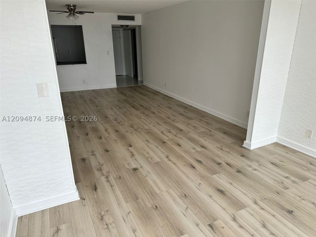701 Three Islands Blvd 414, Hallandale Beach, FL 33009