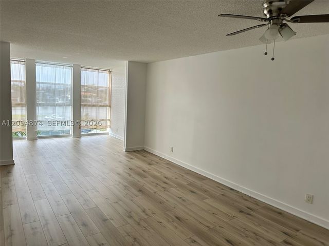 701 Three Islands Blvd 414, Hallandale Beach, FL 33009