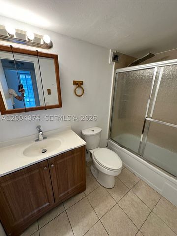 701 Three Islands Blvd 414, Hallandale Beach, FL 33009
