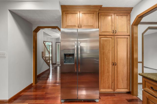 13042 Heatherstone Circle, Pickerington, OH 43147