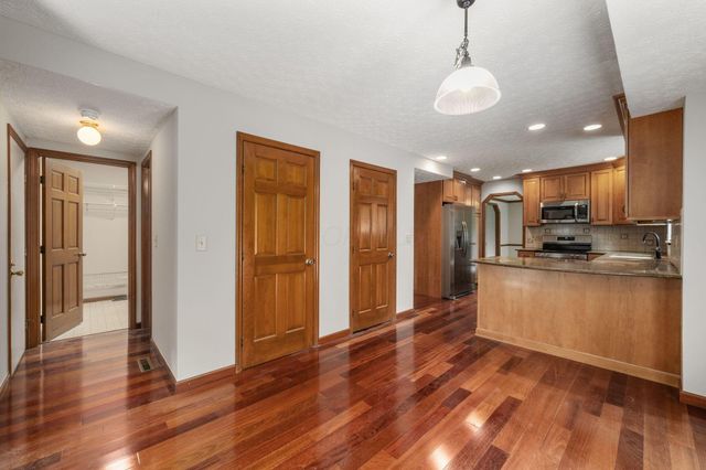 13042 Heatherstone Circle, Pickerington, OH 43147