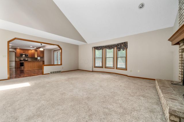 13042 Heatherstone Circle, Pickerington, OH 43147