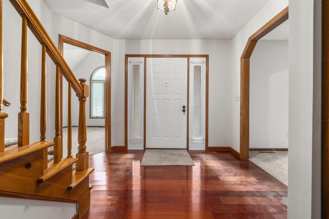13042 Heatherstone Circle, Pickerington, OH 43147