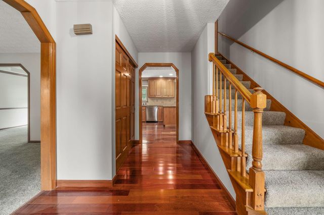 13042 Heatherstone Circle, Pickerington, OH 43147