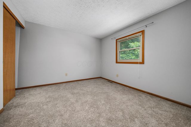 13042 Heatherstone Circle, Pickerington, OH 43147