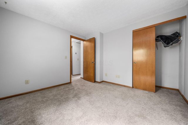 13042 Heatherstone Circle, Pickerington, OH 43147