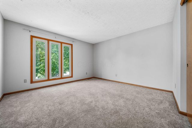 13042 Heatherstone Circle, Pickerington, OH 43147