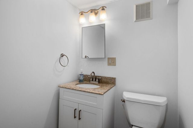 13042 Heatherstone Circle, Pickerington, OH 43147