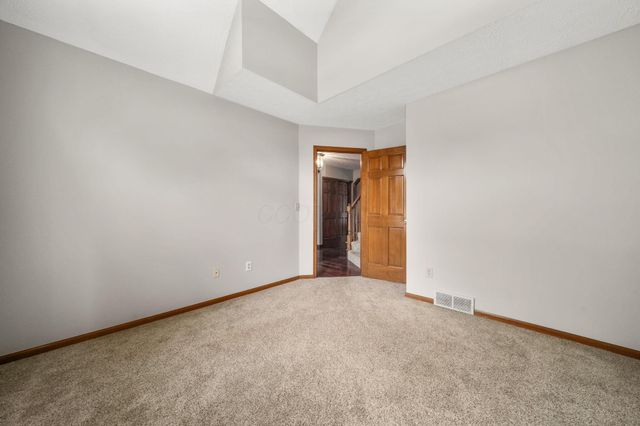 13042 Heatherstone Circle, Pickerington, OH 43147