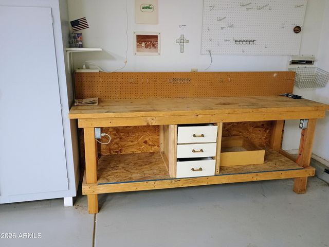 10706 W HUTTON Drive, Sun City, AZ 85351