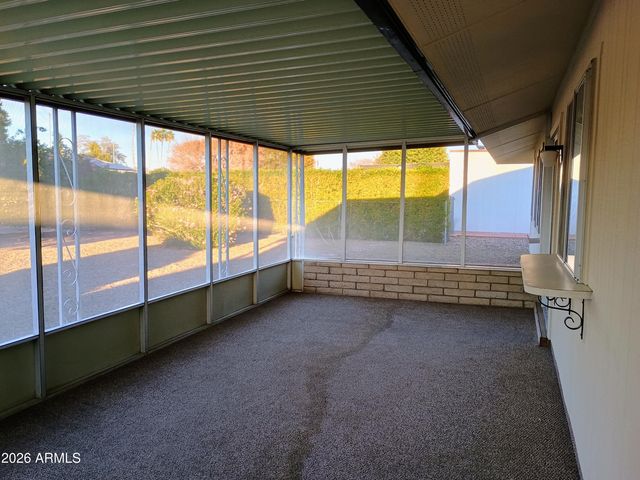 10706 W HUTTON Drive, Sun City, AZ 85351