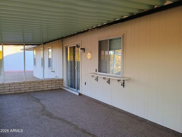 10706 W HUTTON Drive, Sun City, AZ 85351