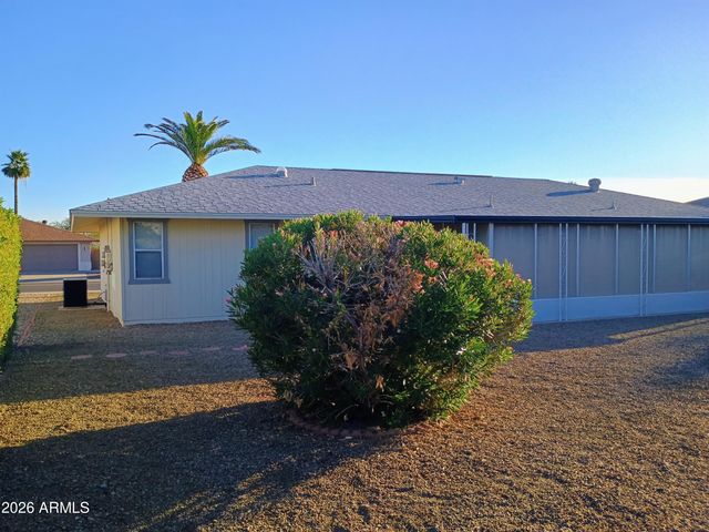 10706 W HUTTON Drive, Sun City, AZ 85351