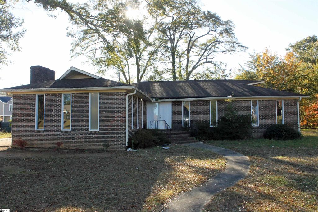 306 Berea Heights Road, Greenville, SC 29617
