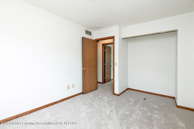2620 Grovenburg Road, Lansing, MI 48911