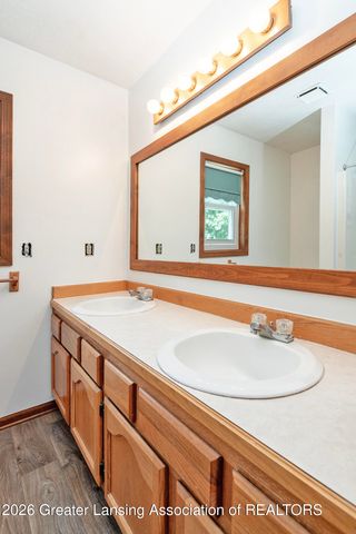 2620 Grovenburg Road, Lansing, MI 48911