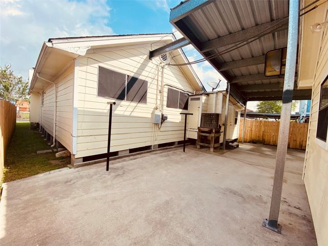 611 Bolster Street, Baytown, TX 77520