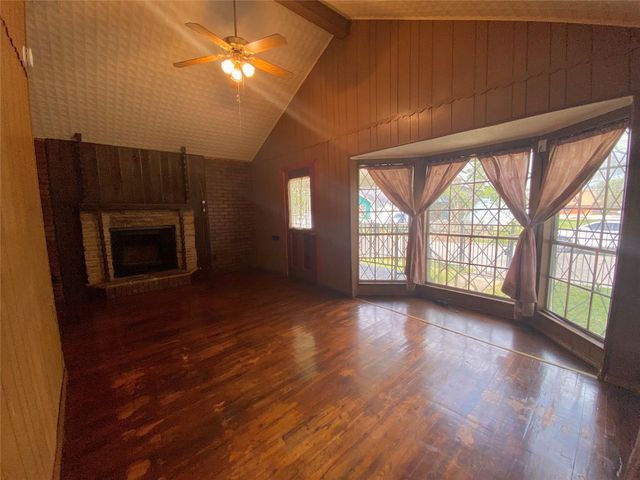 611 Bolster Street, Baytown, TX 77520