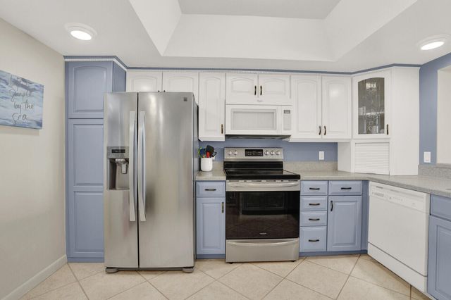 7020 Half Moon Circle 502, Hypoluxo, FL 33462