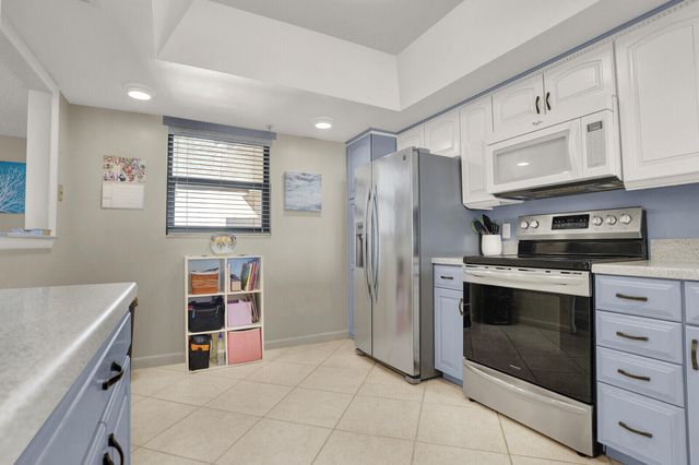 7020 Half Moon Circle 502, Hypoluxo, FL 33462