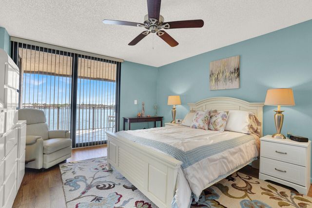 7020 Half Moon Circle 502, Hypoluxo, FL 33462