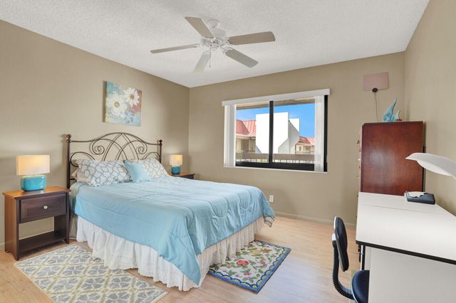 7020 Half Moon Circle 502, Hypoluxo, FL 33462