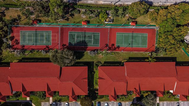 7020 Half Moon Circle 502, Hypoluxo, FL 33462