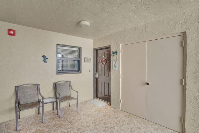 7020 Half Moon Circle 502, Hypoluxo, FL 33462