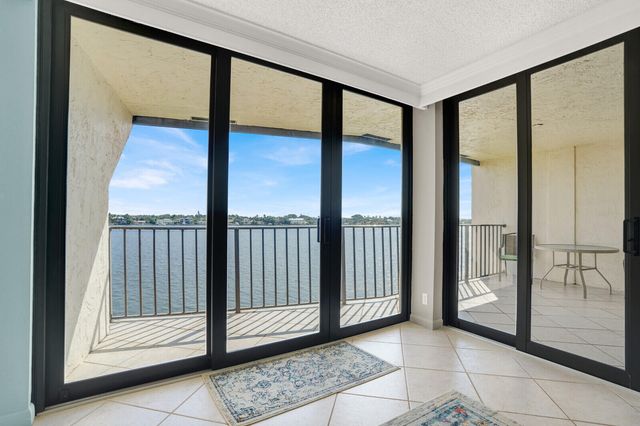 7020 Half Moon Circle 502, Hypoluxo, FL 33462