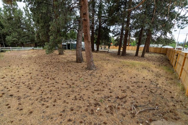 61984 Pettigrew Road, Bend, OR 97702