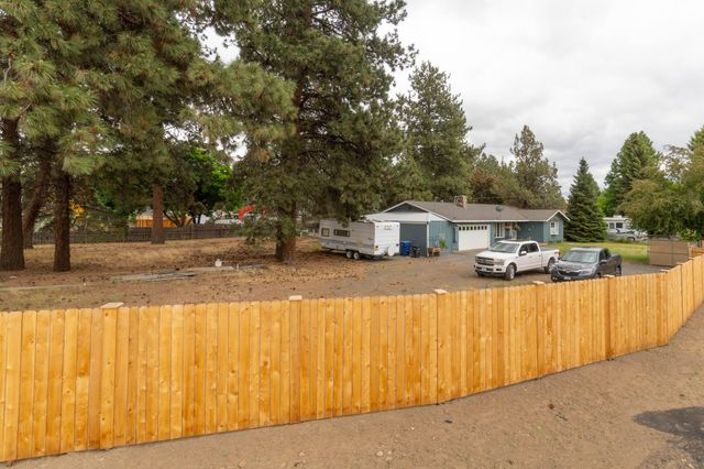61984 Pettigrew Road, Bend, OR 97702
