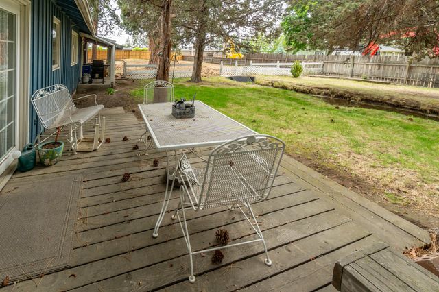 61984 Pettigrew Road, Bend, OR 97702