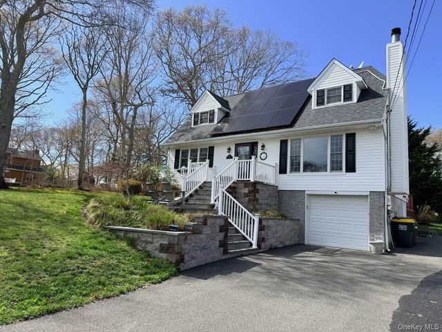 58 Ocean Avenue, Hampton Bays, NY 11946
