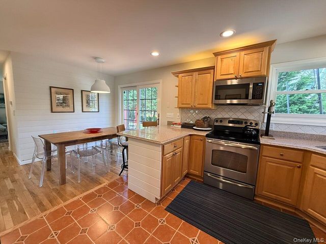 58 Ocean Avenue, Hampton Bays, NY 11946