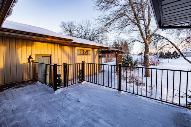 228 1st Street S, Sabin, MN 56580