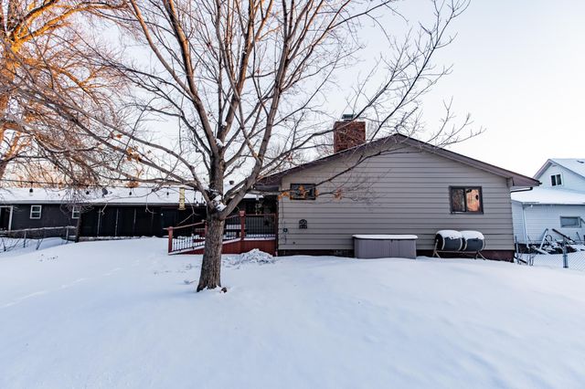 228 1st Street S, Sabin, MN 56580