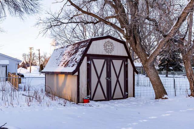 228 1st Street S, Sabin, MN 56580