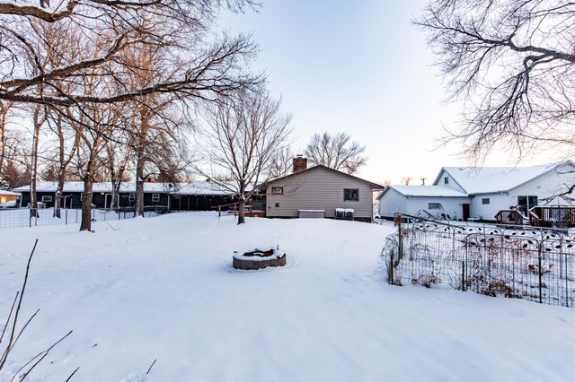 228 1st Street S, Sabin, MN 56580