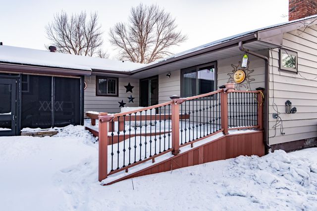 228 1st Street S, Sabin, MN 56580