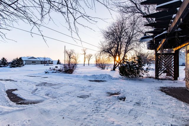 228 1st Street S, Sabin, MN 56580