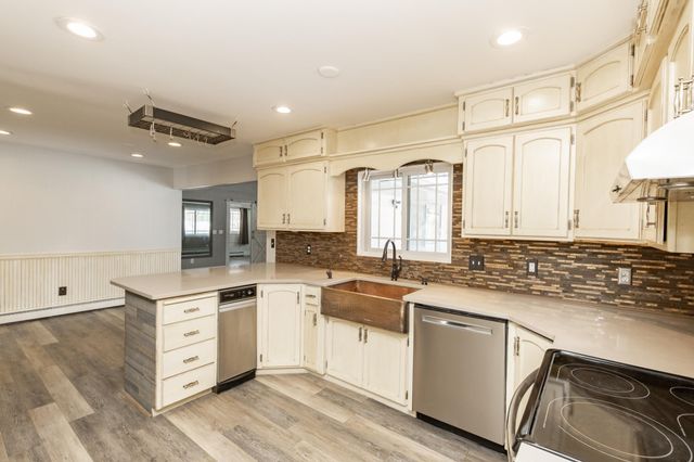 228 1st Street S, Sabin, MN 56580