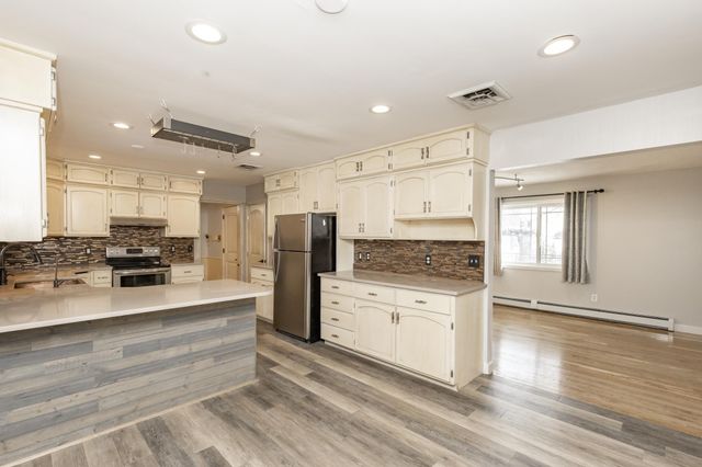 228 1st Street S, Sabin, MN 56580