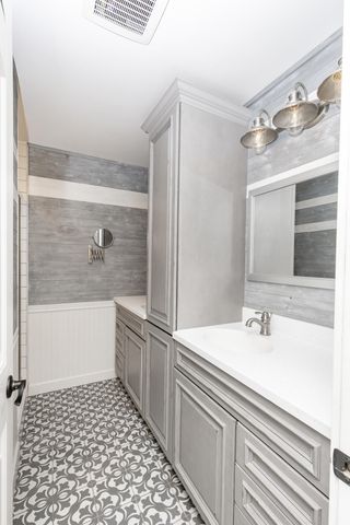 228 1st Street S, Sabin, MN 56580