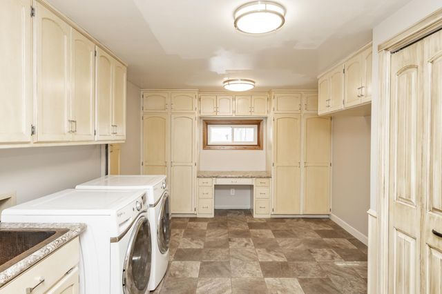 228 1st Street S, Sabin, MN 56580