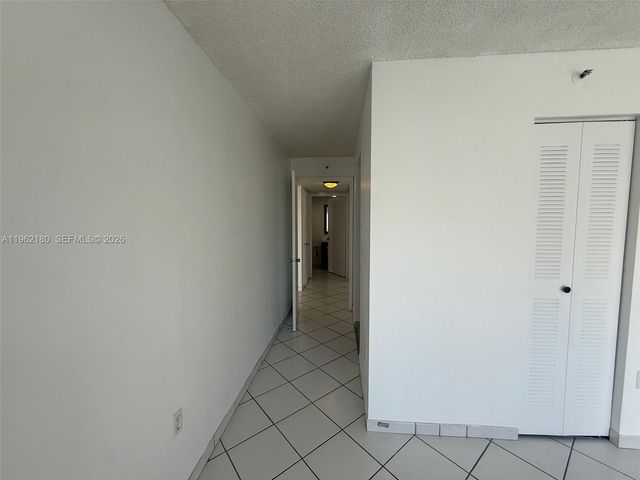 7832 Collins Ave 207, Miami Beach, FL 33141