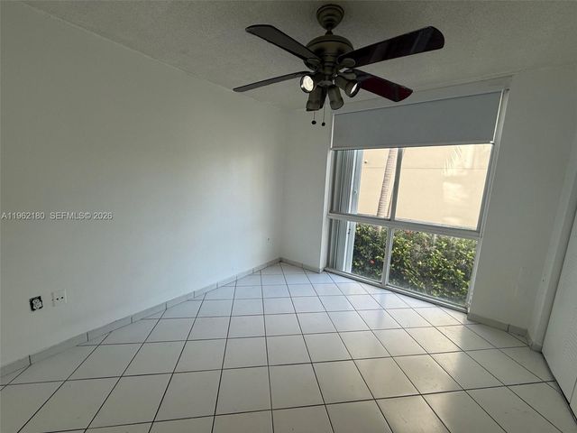 7832 Collins Ave 207, Miami Beach, FL 33141